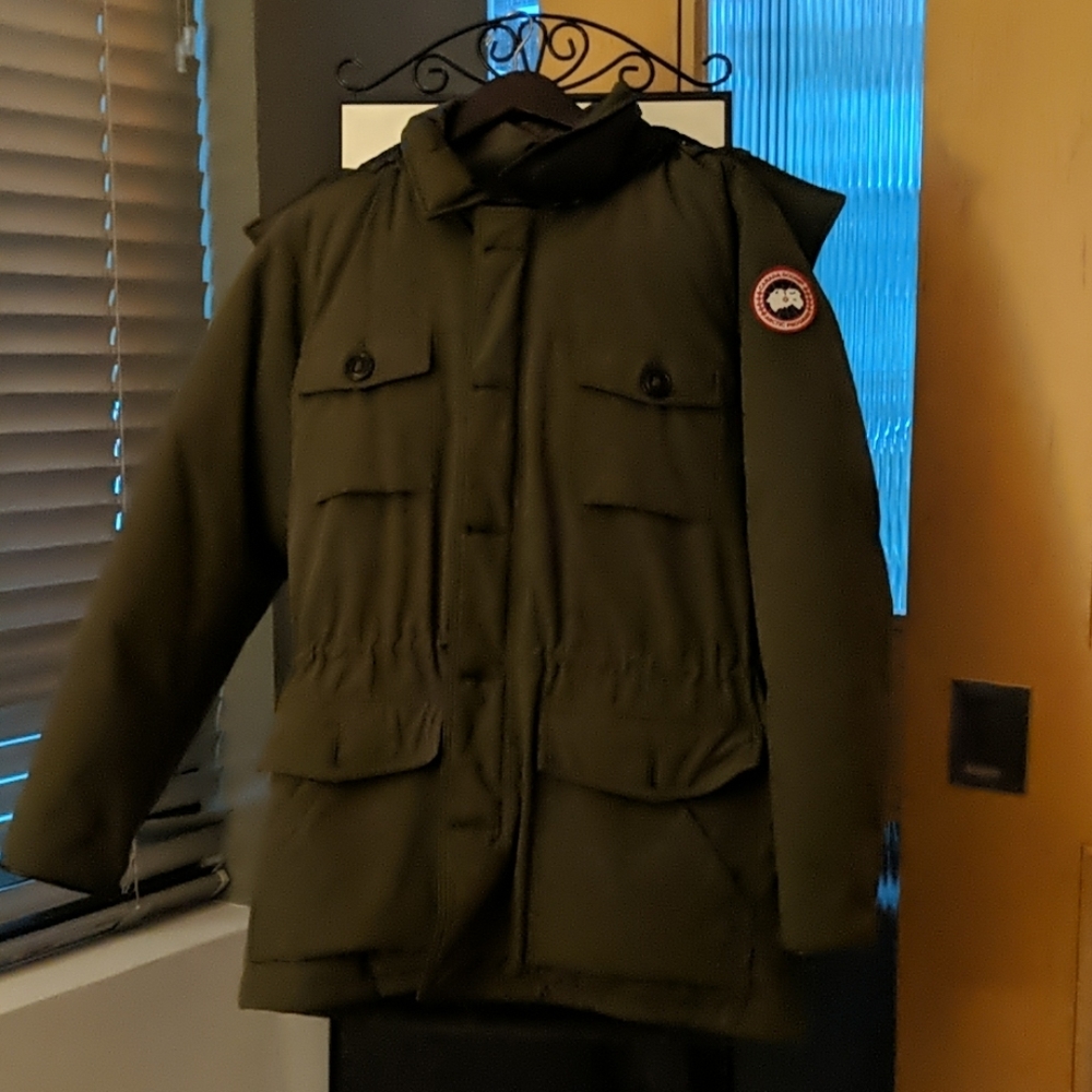 Men's Canada Goose Green Russell Parka sz Lg